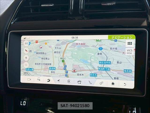 Jaguar F-PACE 2019-03 7261845-4
