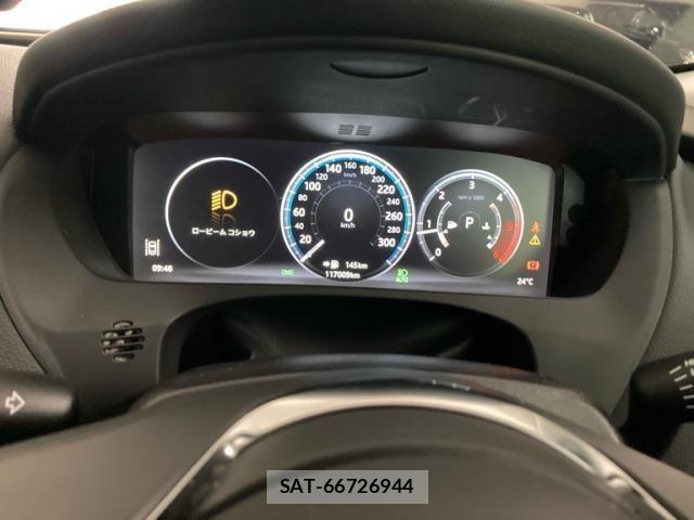 Jaguar F-PACE 2017-06 7358184-19