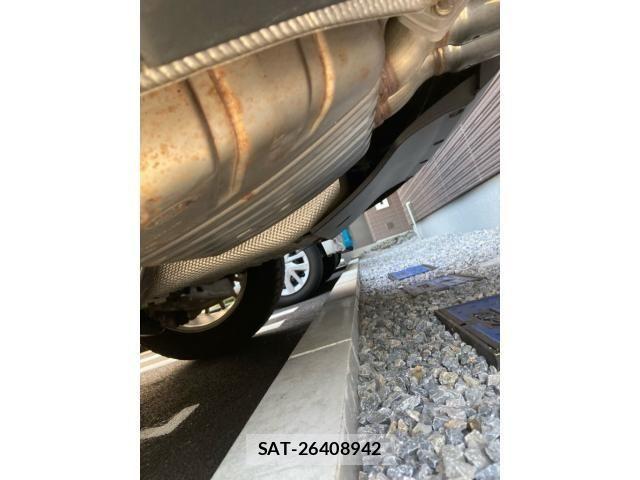 Jaguar F-PACE 2017-02 7455001-9