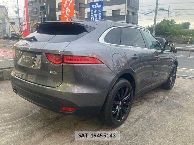 Jaguar F-PACE 2017-09 7454999-26