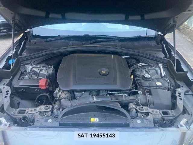 Jaguar F-PACE 2017-09 7454999-4