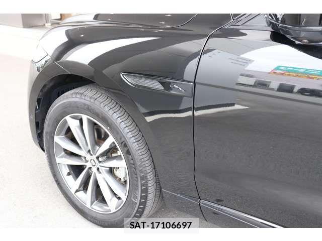 Jaguar F-PACE 2024-04 7500996-10