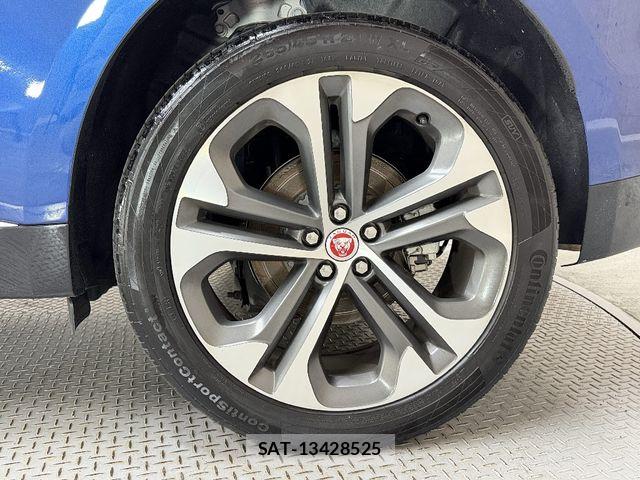 Jaguar F-PACE 2024-01 7500997-17
