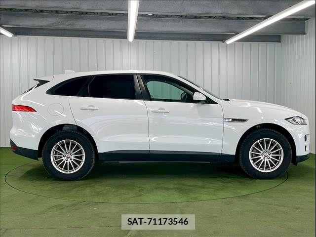 Jaguar F-PACE 2018-06 7724365-14