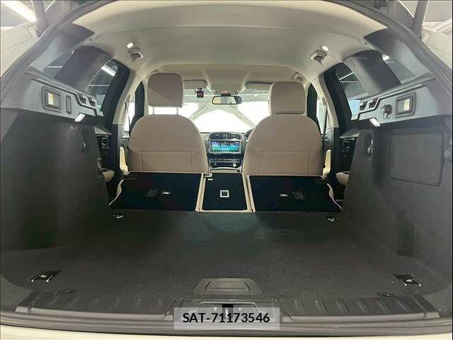 Jaguar F-PACE 2018-06 7724365-17