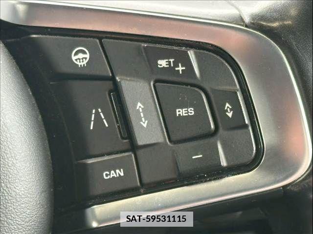 Jaguar F-PACE 2020-12 7785814-10