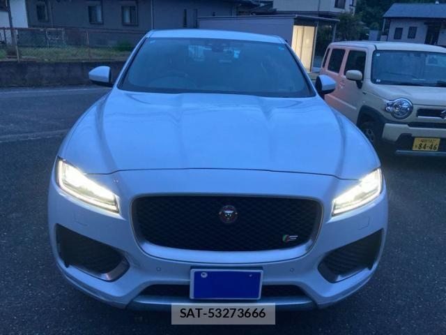 Jaguar F-PACE 2020-03 7876994-0