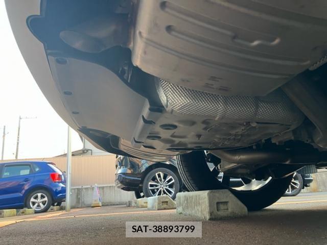 Jaguar F-PACE 2021-03 7902760-12