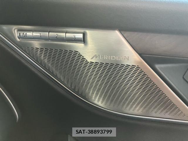 Jaguar F-PACE 2021-03 7902760-26