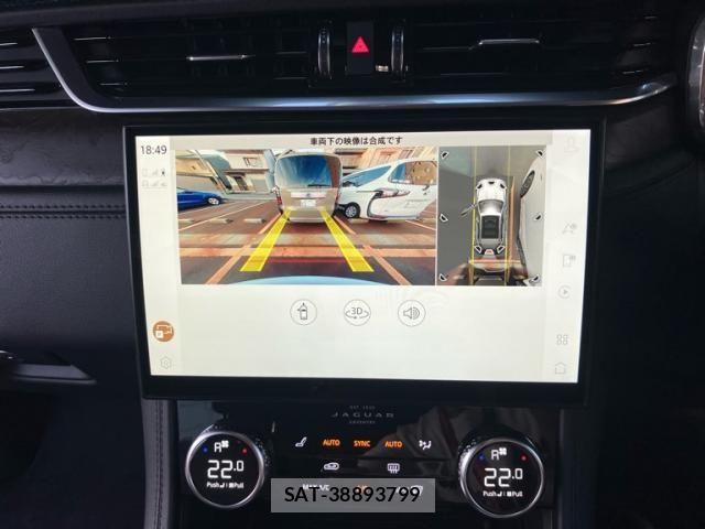 Jaguar F-PACE 2021-03 7902760-28
