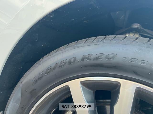 Jaguar F-PACE 2021-03 7902760-4