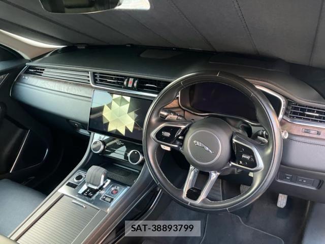 Jaguar F-PACE 2021-03 7902760-6