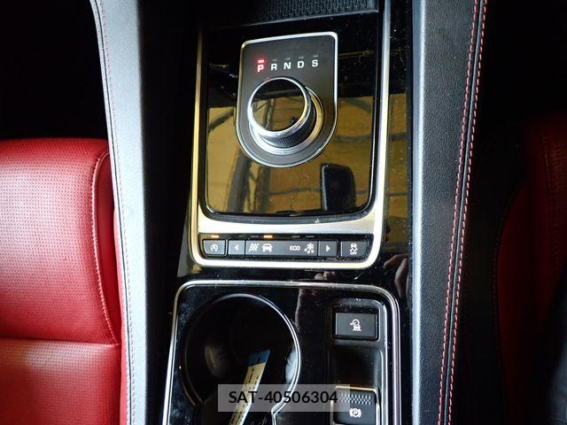 Jaguar F-PACE 2016-10 7962136-15