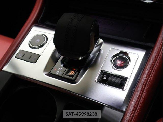 Jaguar F-PACE 2022-05 7979557-24