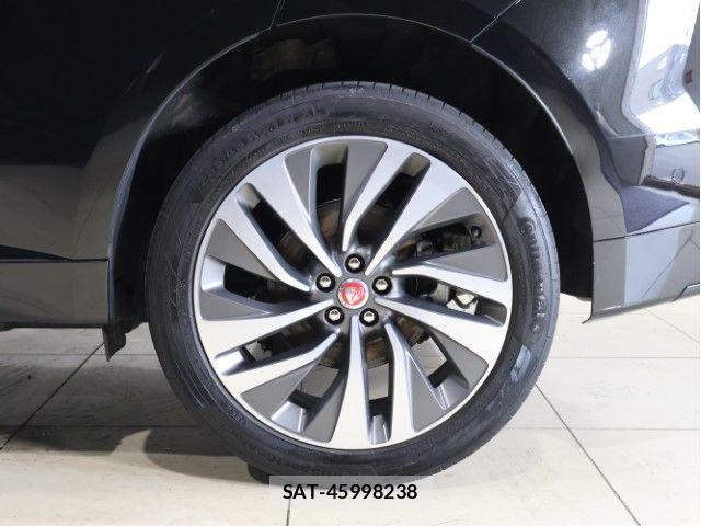 Jaguar F-PACE 2022-05 7979557-8