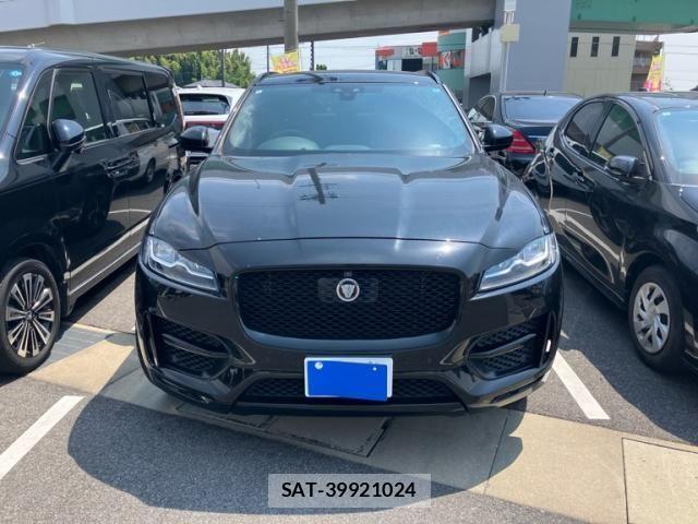Jaguar F-PACE 2018-02 8099768-0