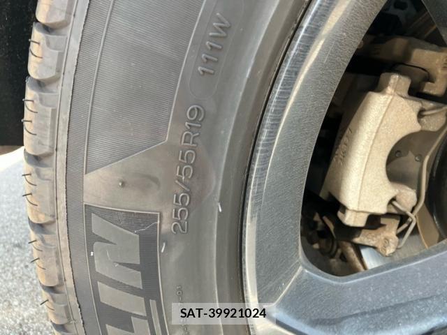 Jaguar F-PACE 2018-02 8099768-11