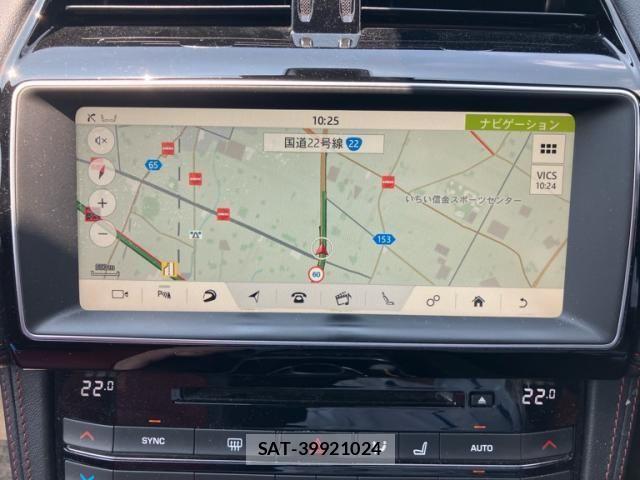 Jaguar F-PACE 2018-02 8099768-21