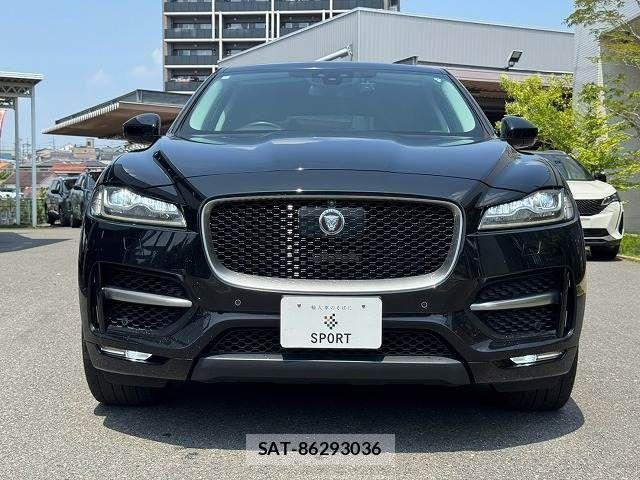 Jaguar F-PACE 2017-06 8245492-14