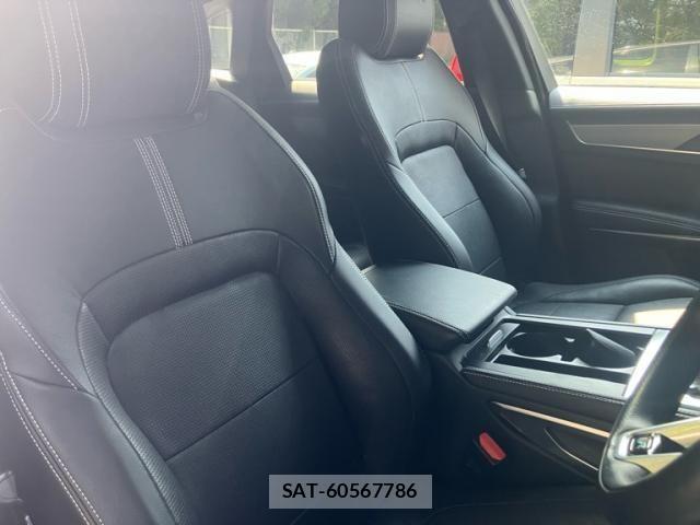 Jaguar F-PACE 2021-04 8336293-11