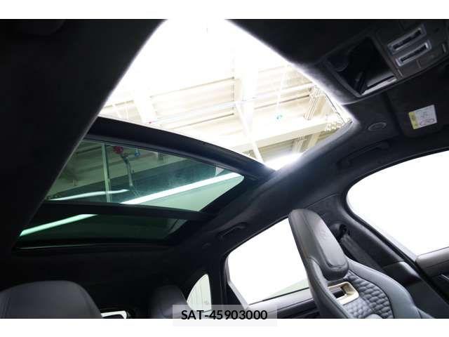 Jaguar F-PACE 2022-12 8336292-9