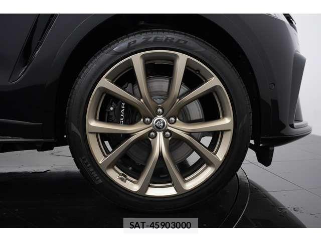 Jaguar F-PACE 2022-12 8336292-3