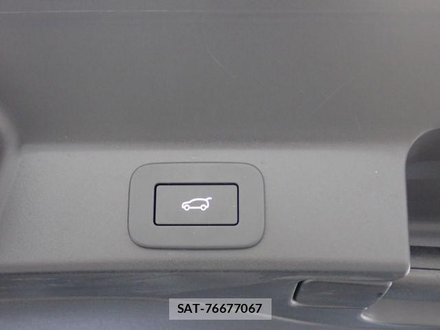 Jaguar F-PACE 2024-04 8336290-24
