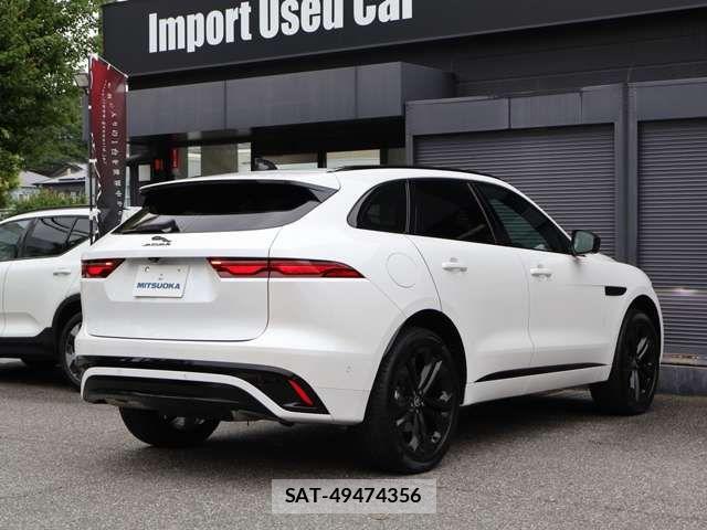 Jaguar F-PACE 2025-03 8354722-6