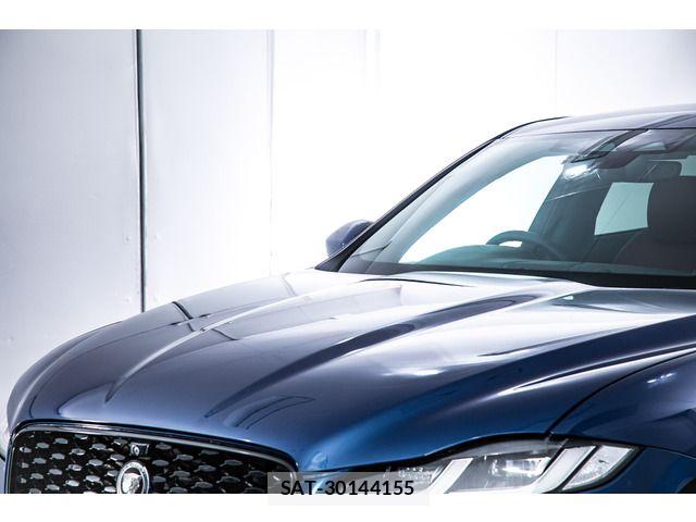 Jaguar F-PACE 2022-11 8366416-15