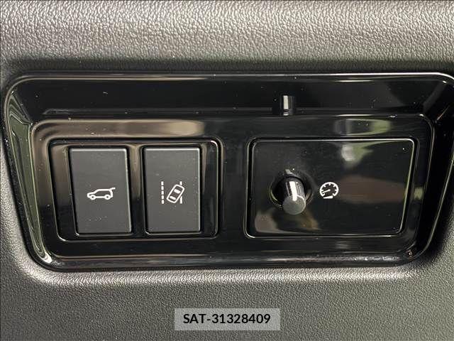Jaguar F-PACE 2018-09 8485524-9