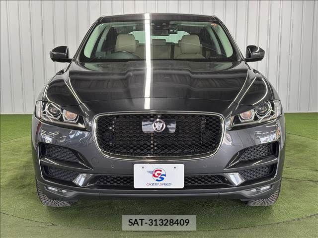 Jaguar F-PACE 2018-09 8485524-12