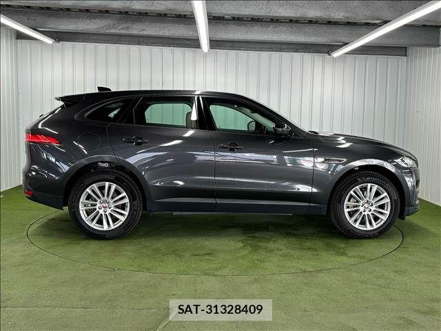 Jaguar F-PACE 2018-09 8485524-14