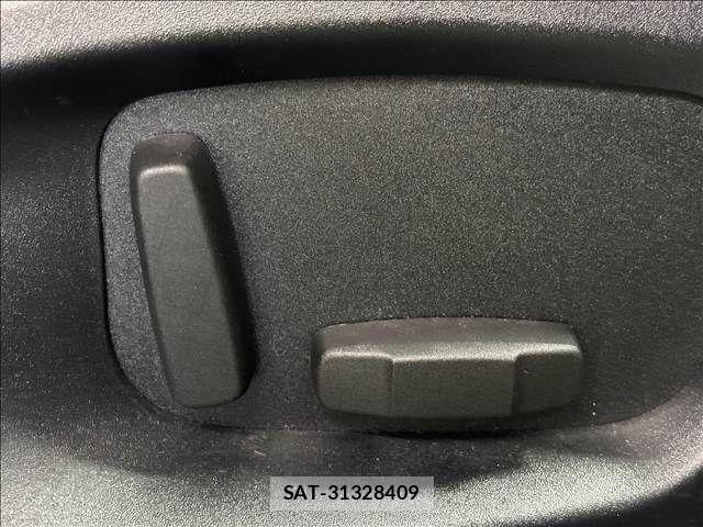 Jaguar F-PACE 2018-09 8485524-8