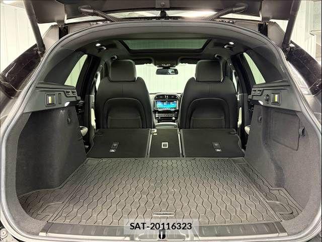 Jaguar F-PACE 2017-08 8627220-13