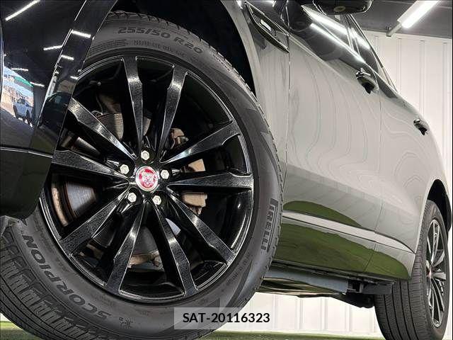 Jaguar F-PACE 2017-08 8627220-18