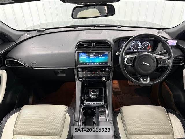 Jaguar F-PACE 2017-08 8627220-1
