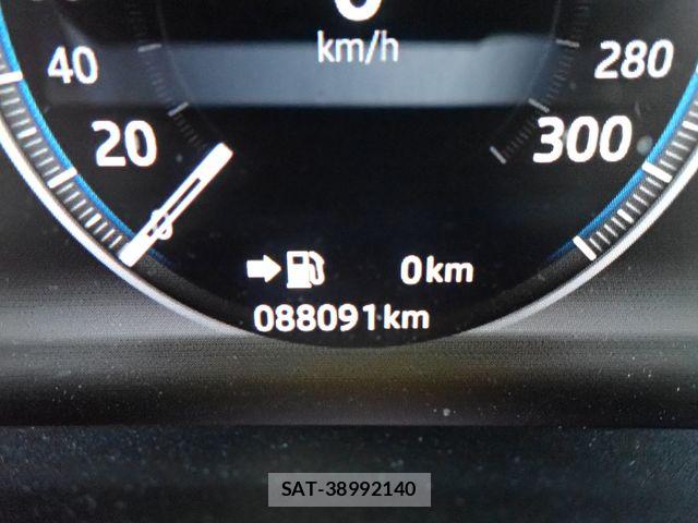 Jaguar F-PACE 2018-09 8666291-10