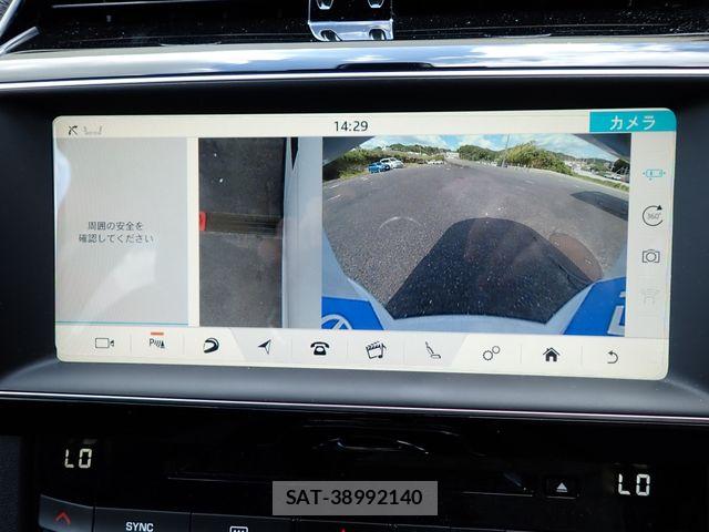 Jaguar F-PACE 2018-09 8666291-13