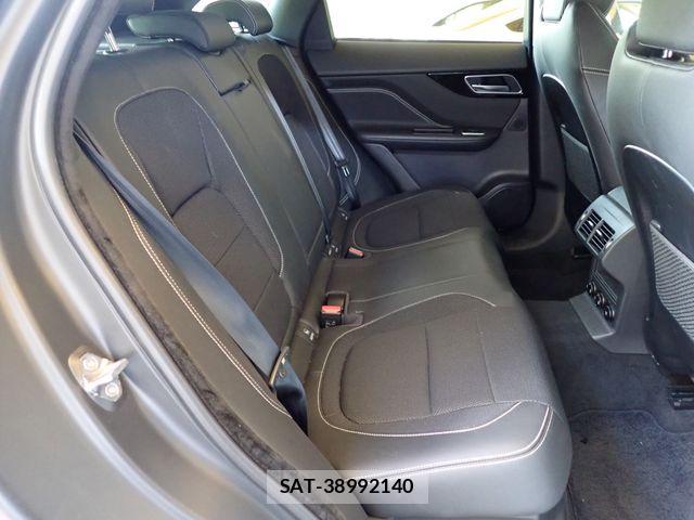 Jaguar F-PACE 2018-09 8666291-22