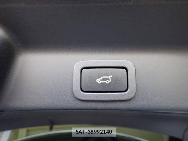 Jaguar F-PACE 2018-09 8666291-26