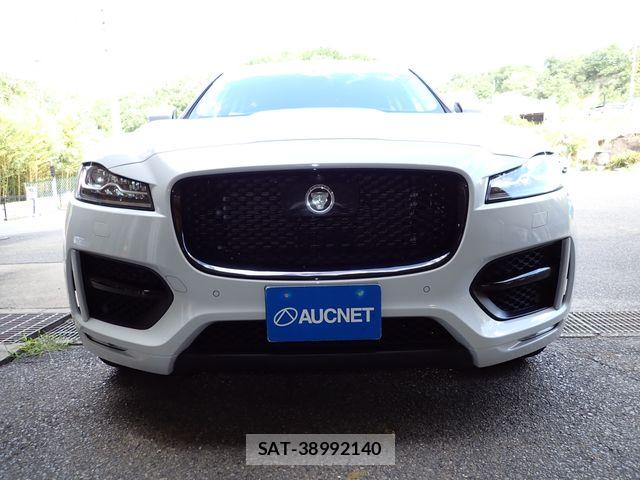 Jaguar F-PACE 2018-09 8666291-4