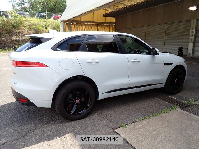 Jaguar F-PACE 2018-09 8666291-6
