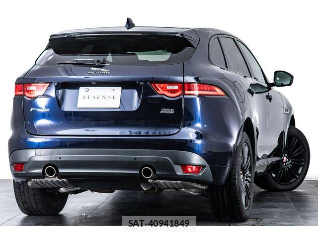 Jaguar F-PACE 2017-12 8742856-11