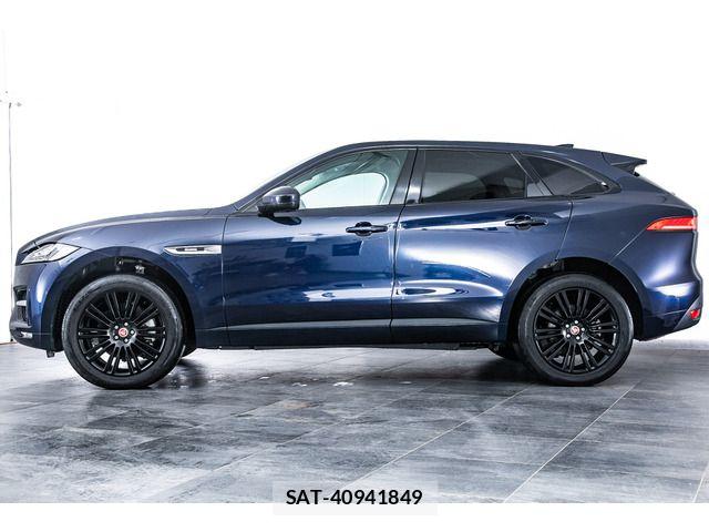 Jaguar F-PACE 2017-12 8742856-7