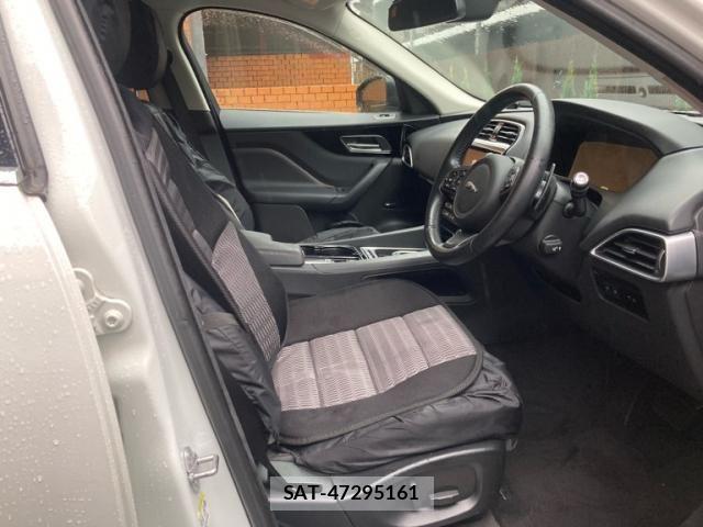 Jaguar F-PACE 2017-06 8742858-11