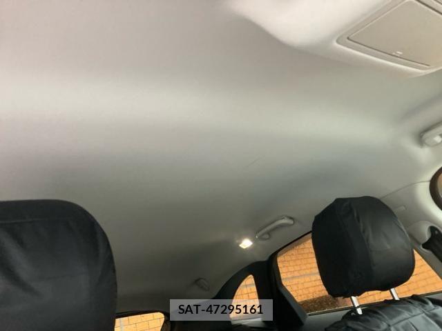 Jaguar F-PACE 2017-06 8742858-12