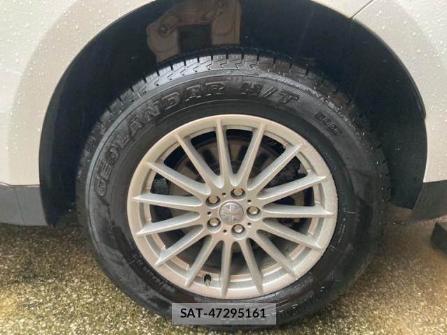Jaguar F-PACE 2017-06 8742858-6