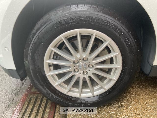 Jaguar F-PACE 2017-06 8742858-7