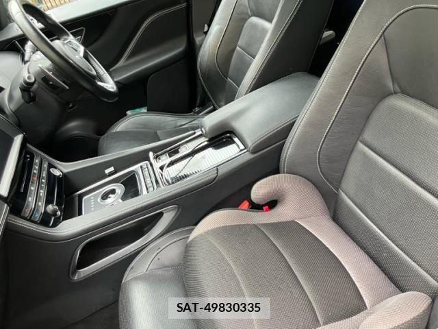 Jaguar F-PACE 2017-10 8871203-9