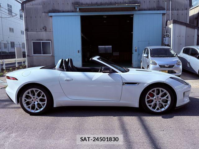 Jaguar F-TYPE 2018-09 8366418-7